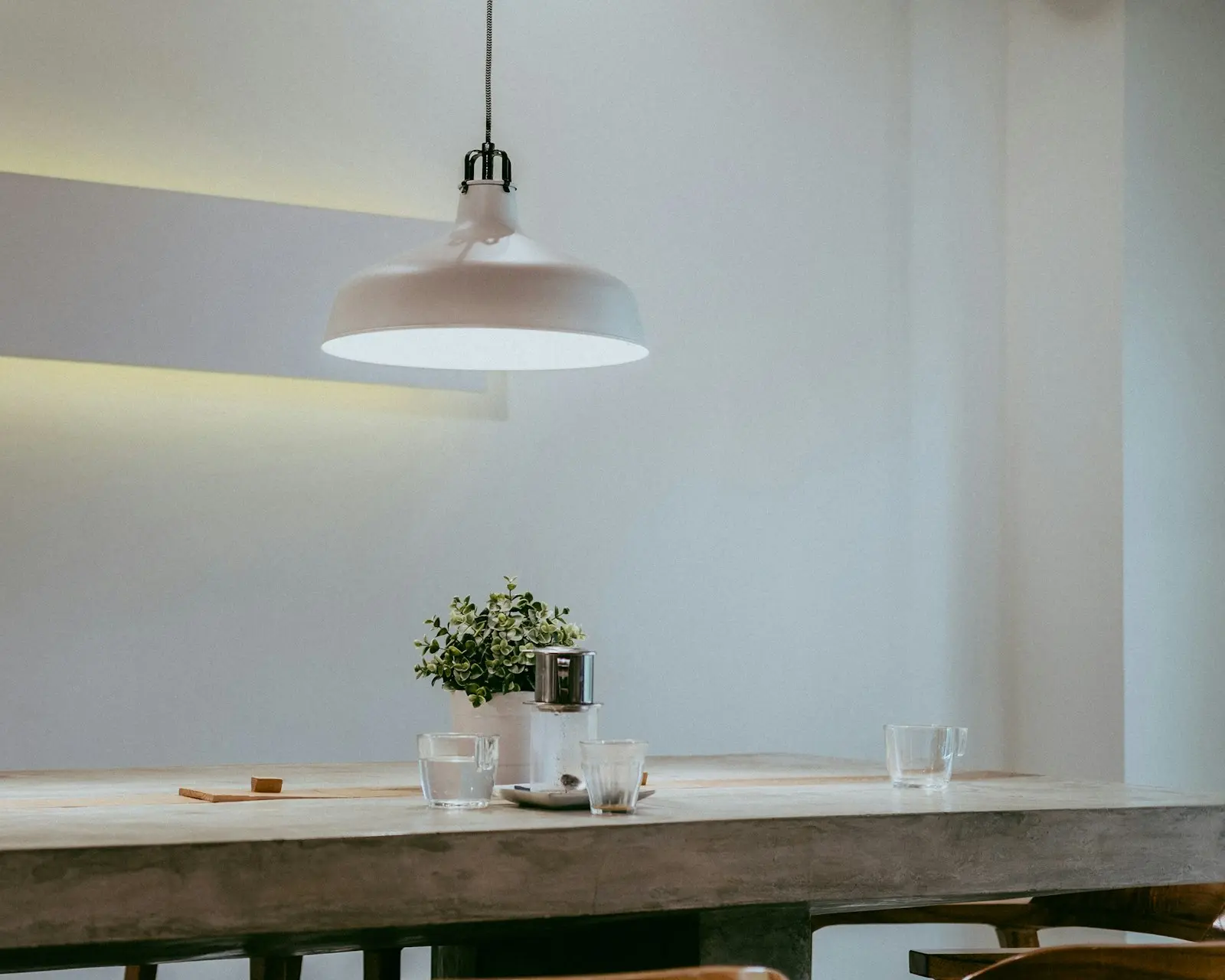 Warm decorative pendant lights in a modern interior